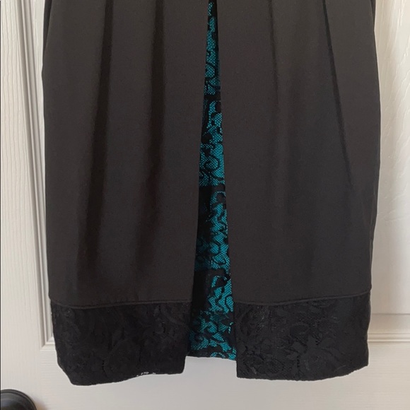 Black dress with lace detail - Picture 2 of 5